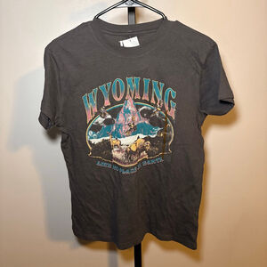 Charcoal Blue Wyoming Graphic Short Sleeve Tee S